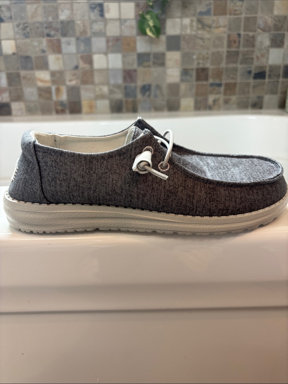 Hey Dude Wendy Fleece Casual Grey Slip On Shoes Women’s Size 9